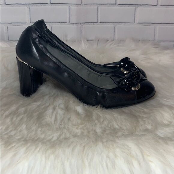 Stuart Weitzman Black Heels Sz 7 Narrow Width - Picture 4 of 6